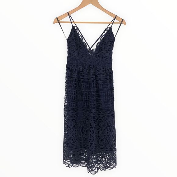 Bardot French Navy Lace Strappy Back Knee Length Dress size 6/Small - Picture 2 of 12